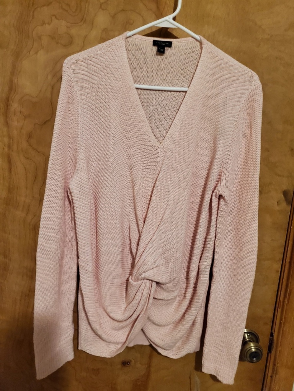 #1006 Women's sweater by Ann Taylor